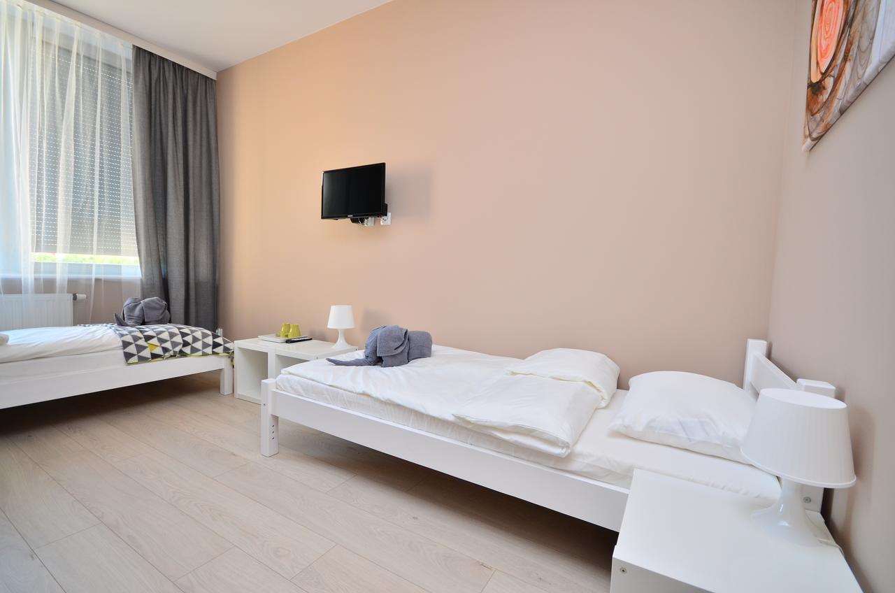 G'Hostel Deszczno Kültér fotó