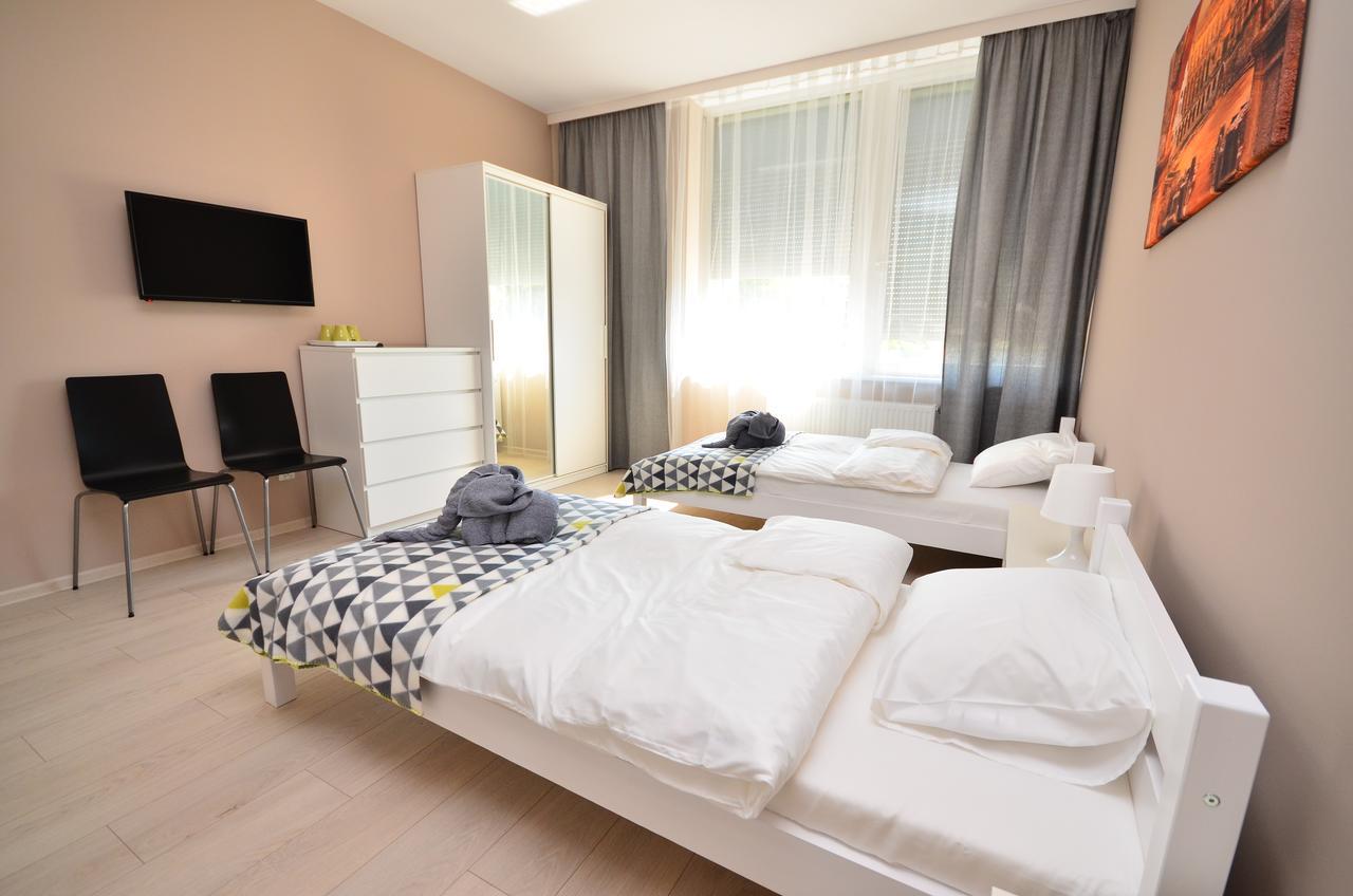G'Hostel Deszczno Kültér fotó